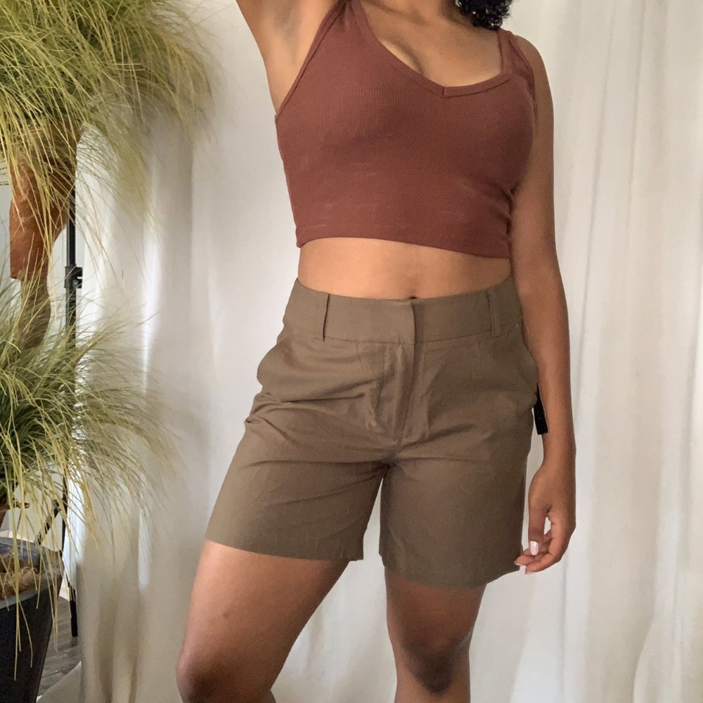 Context Green Long Shorts